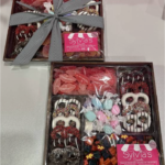 #05 Sylvia's Wood Sweet Square Board